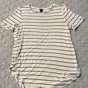 Ann Taylor White and Cream Short Sleeve T-Shirt